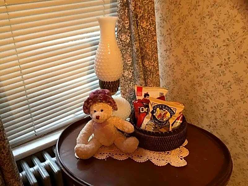 Brookview Manor Inn