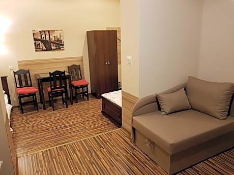 Triple Room with Private Bathroom