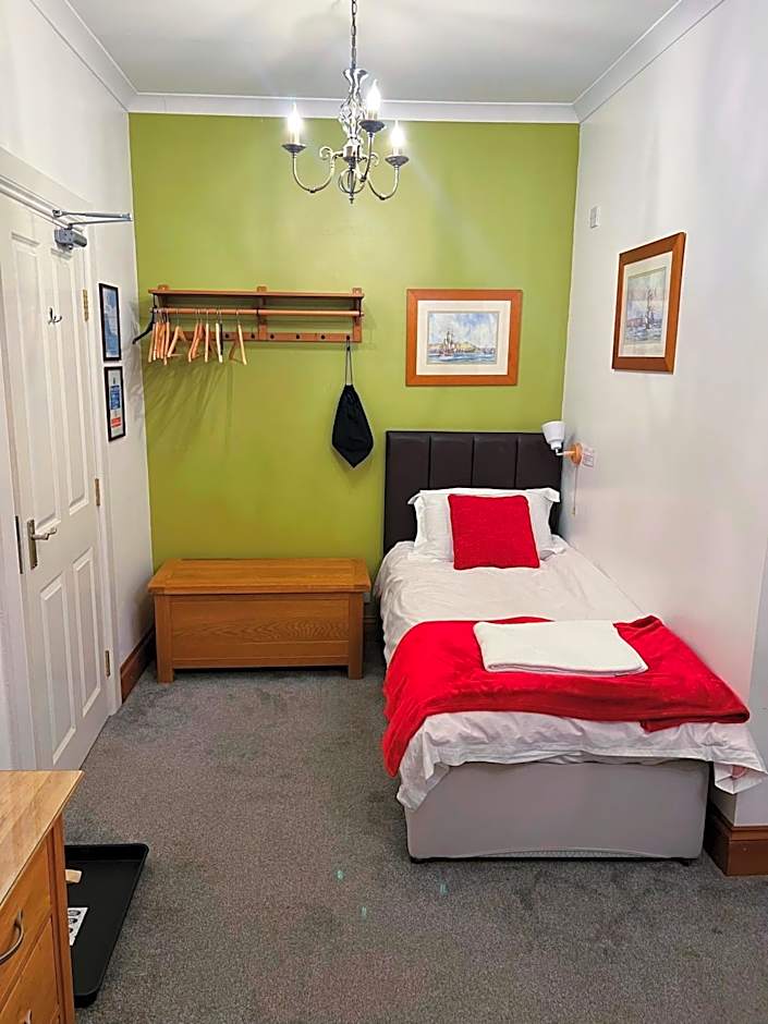 Ellies Guest House