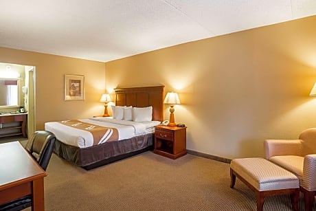 1 King Bed, Nonsmoking
