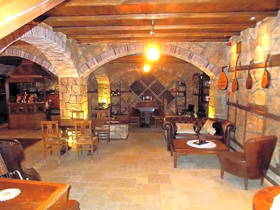 Estate Kalaitzis