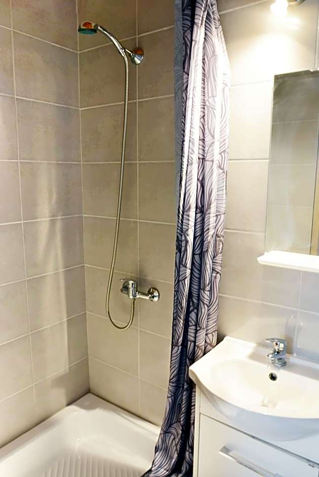 Domki Letniskowe Pod Orzechem Dziwnówek-Wrzosowo