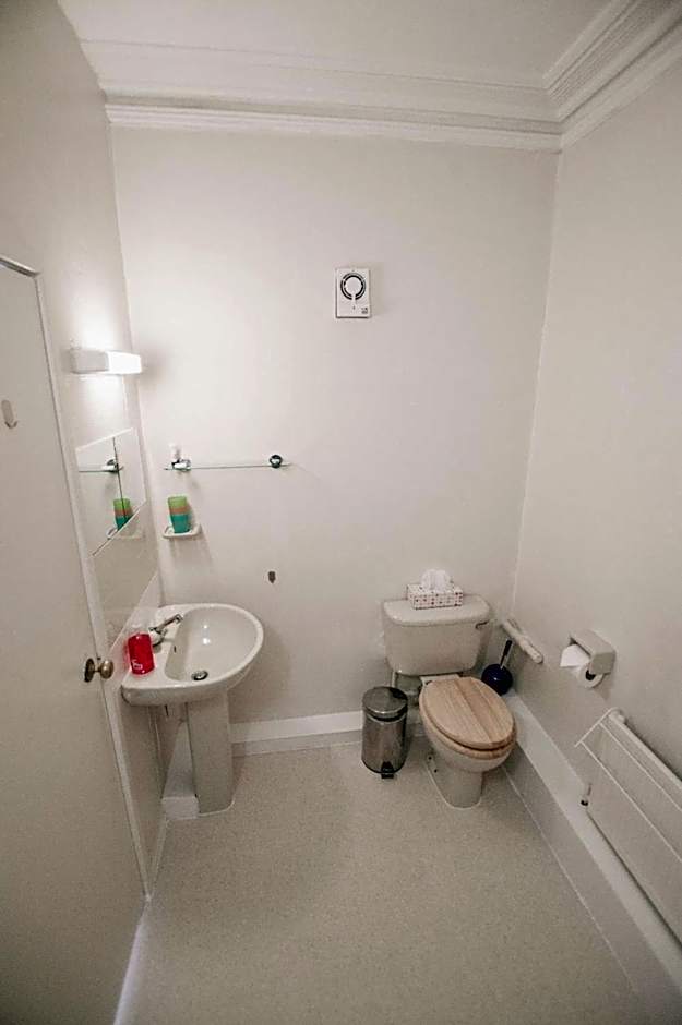 Elim Bank Guest House