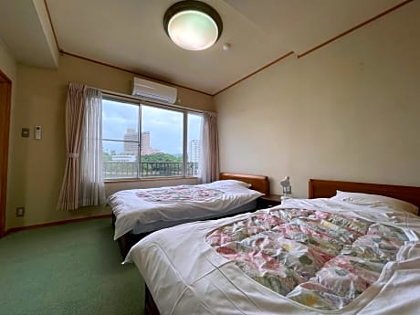 Premium Quadruple Room