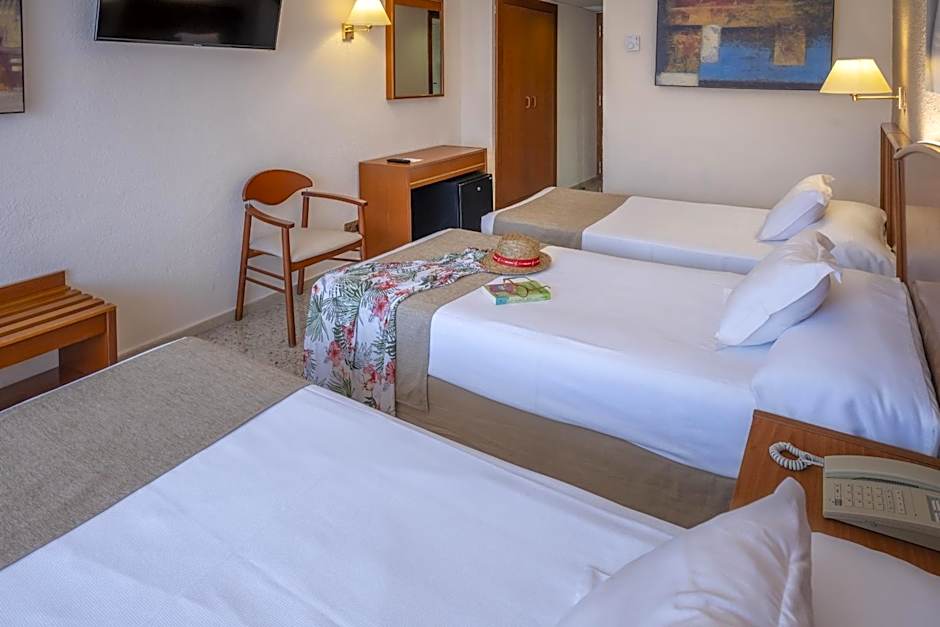 GHT Oasis Park & Spa