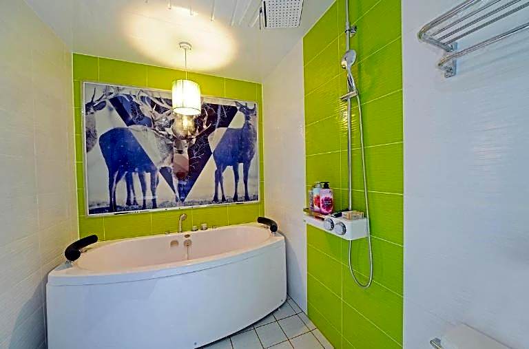 Zara Hotel Peace Square