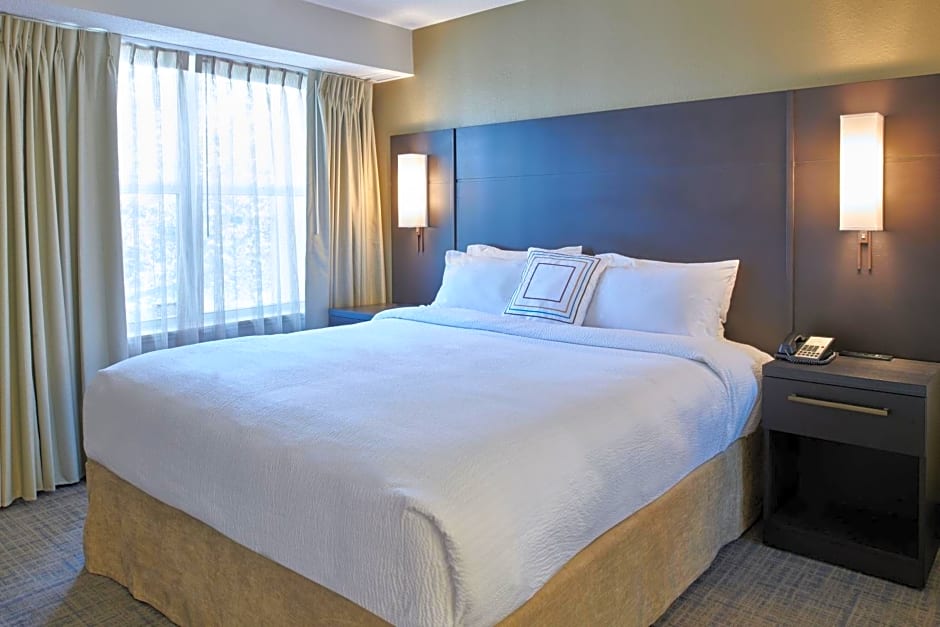 Residence Inn by Marriott Detroit Novi