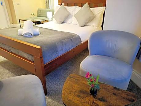 Inn By The Sea, Portsmouth - EN SUITE Rooms with Sea View Possible, parking EV 22kW