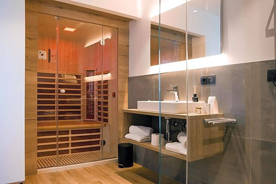 Patrix Hotel, Restaurant, Bar