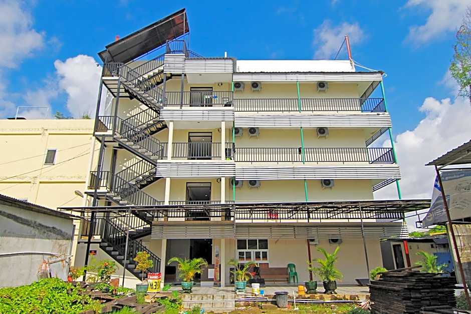 RedDoorz Plus at Pelita Guest House Balikpapan