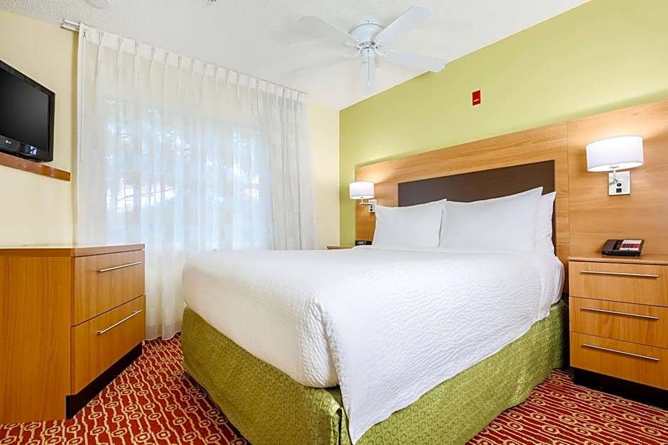 Sonesta Simply Suites Houston Brookhollow