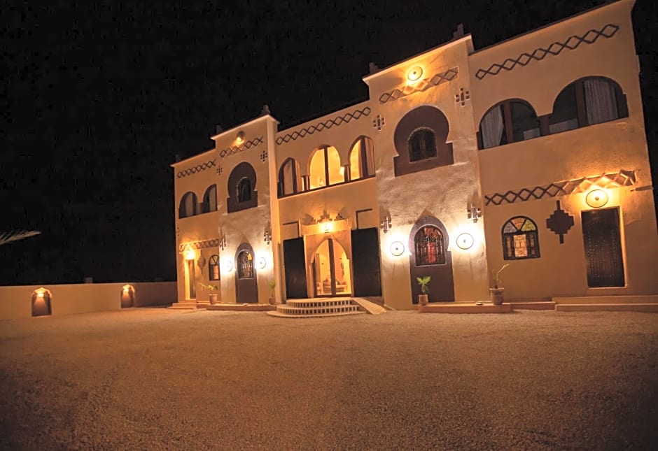 Traditional Riad Merzouga Dunes
