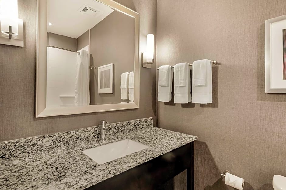 Holiday Inn Hotel & Suites Milpitas By IHG