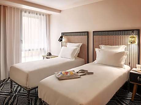 Large Mama Twin Room