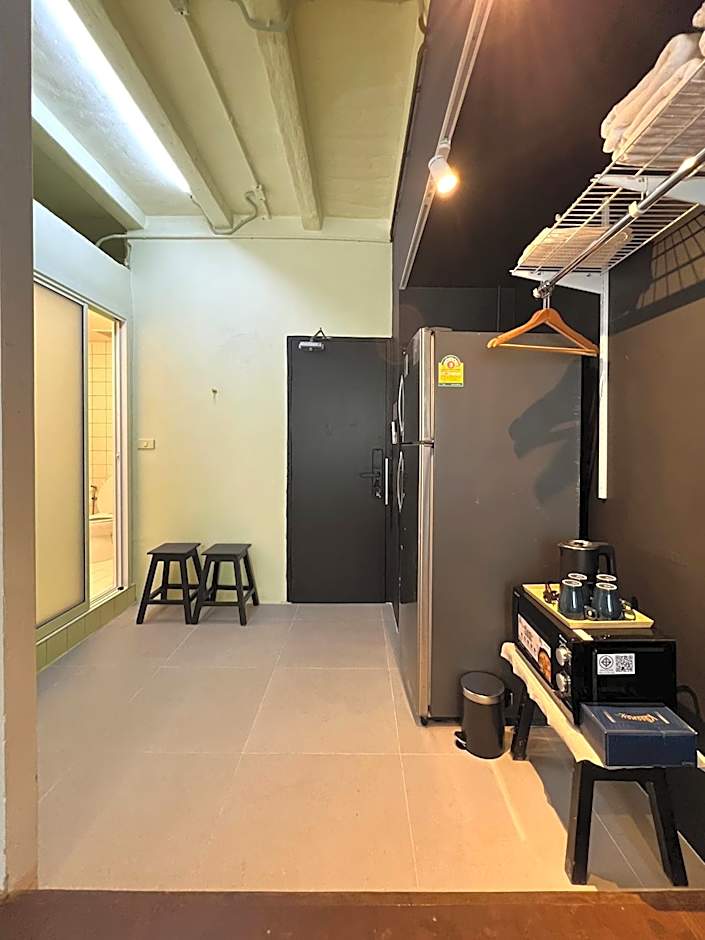 Chatel Samyan - Self check-in