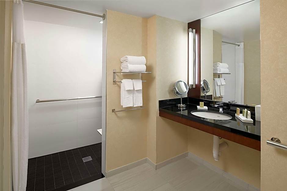 Hilton Charlotte Uptown 