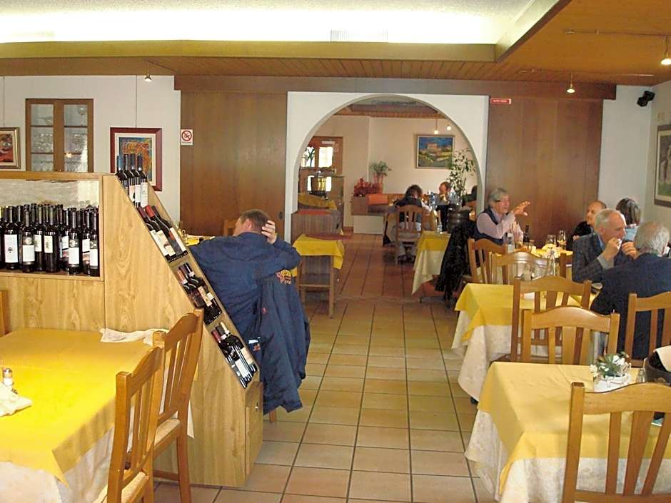 Hotel Ristorante Grotto Serta