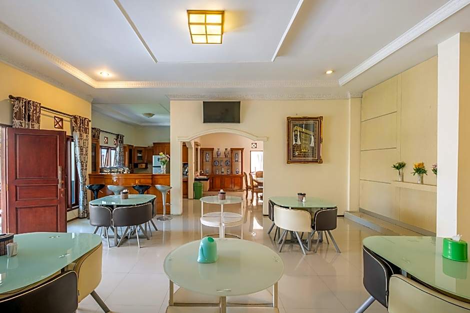 Aleyra Hotel and Villa Garut