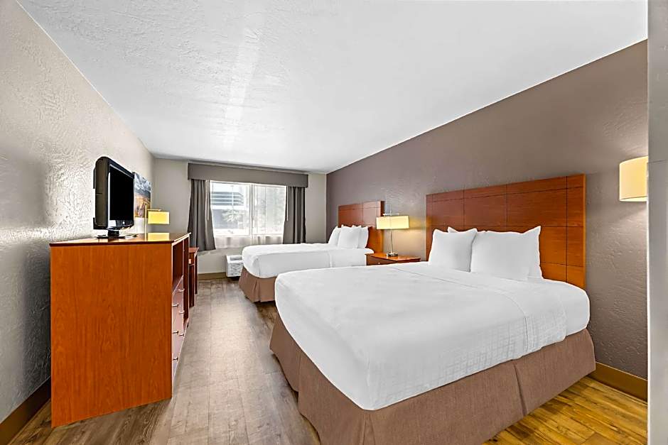 Best Western Inn At The Rogue
