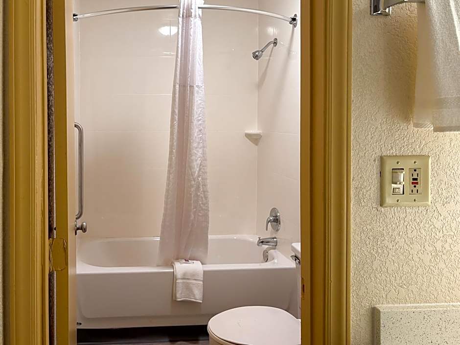 Motel 6 Charlotte, NC Northlake