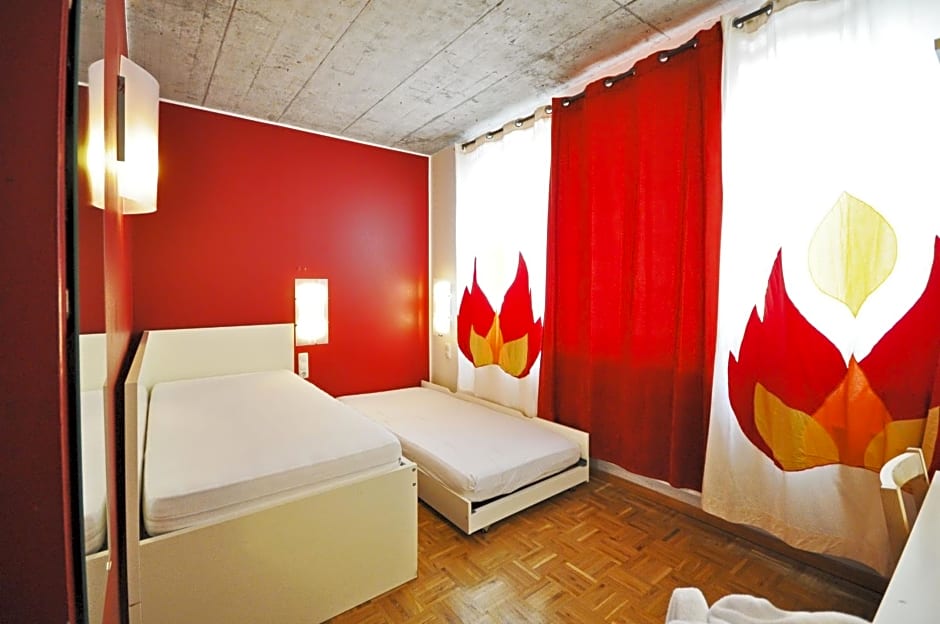 Five Elements Hostel