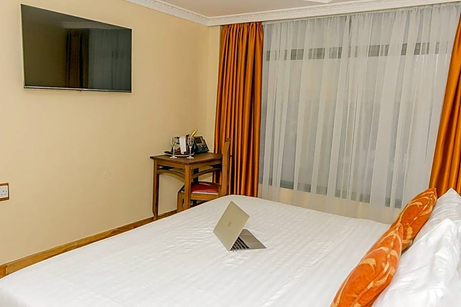 The Glacier Hotel Nanyuki
