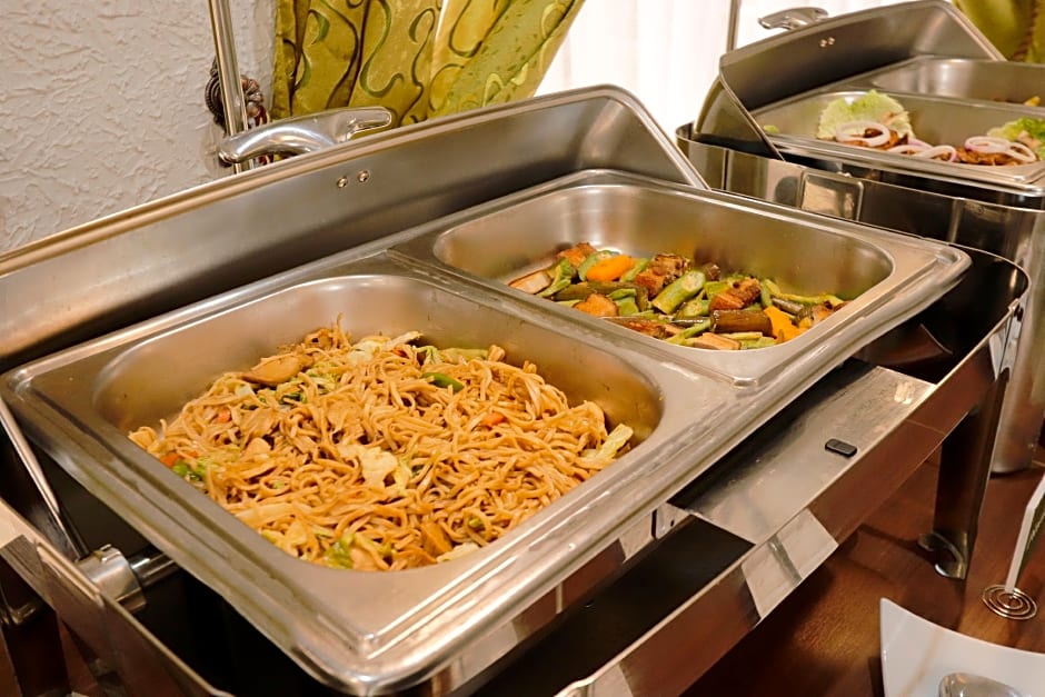 Eurotel Las Pinas Hotel