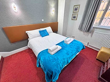 Double Room with Shared Bathroom