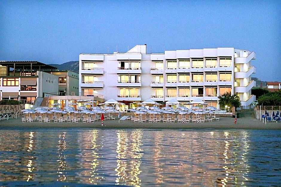 Hotel Santa Lucia Le Sabbie d'Oro