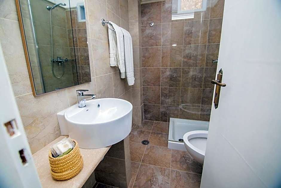 Niriides Hotel Apartments