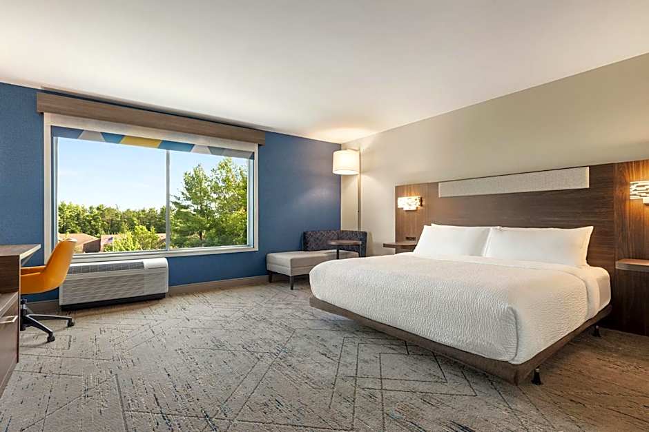 Holiday Inn Express And Suites Rhinelander By IHG
