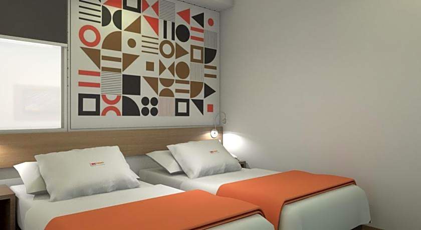 Front One Inn Kediri