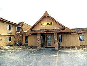 Days Inn by Wyndham West Branch Iowa City Area