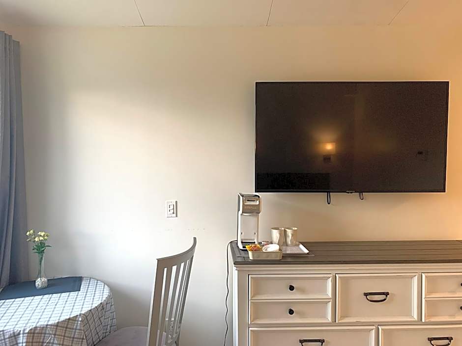 Destination Inn Cache Creek