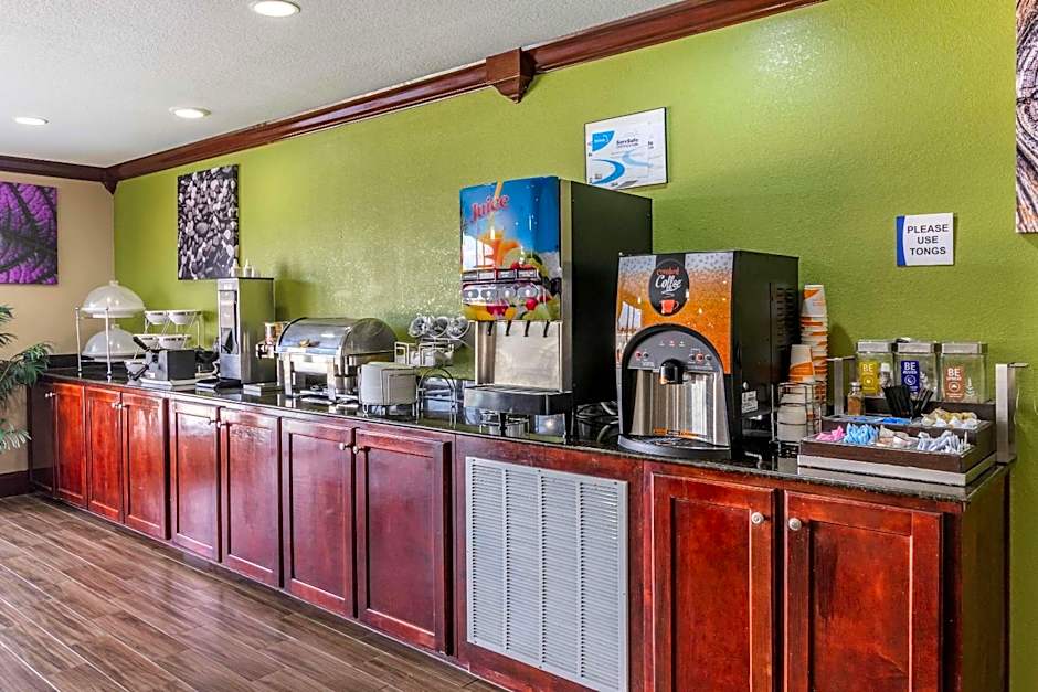 Sleep Inn & Suites Brunswick North