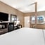 Best Western Plus Park Place Inn - Mini Suites