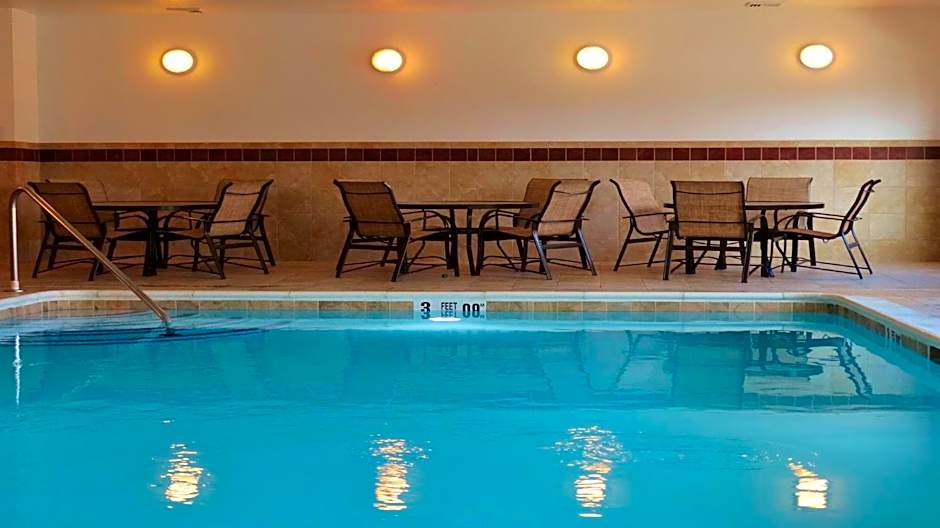 Holiday Inn Express and Suites Montgomery By IHG