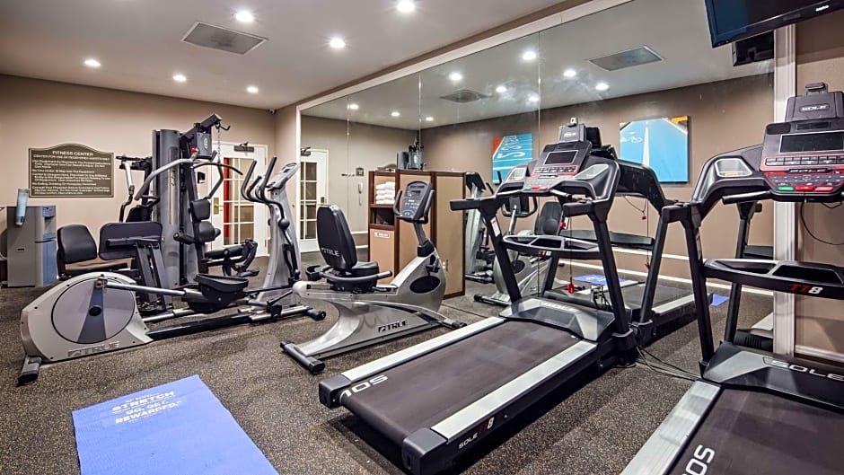 Best Western Airport Inn & Suites