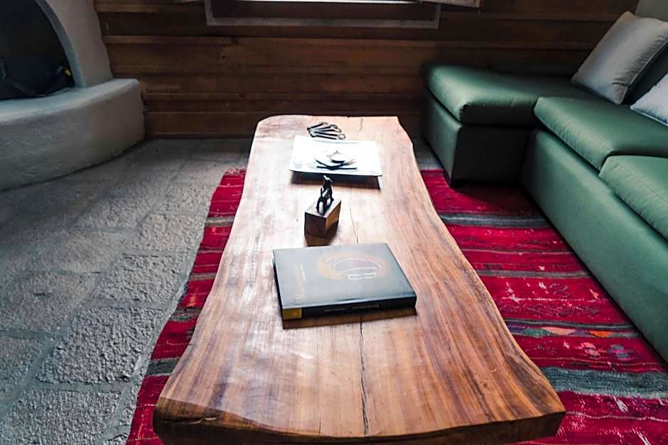 Canela Fina - Adults Only