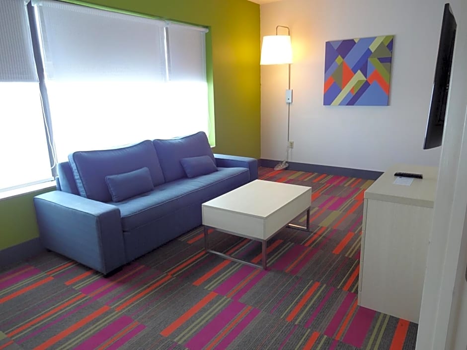 Holiday Inn Express-International Drive, an IHG Hotel