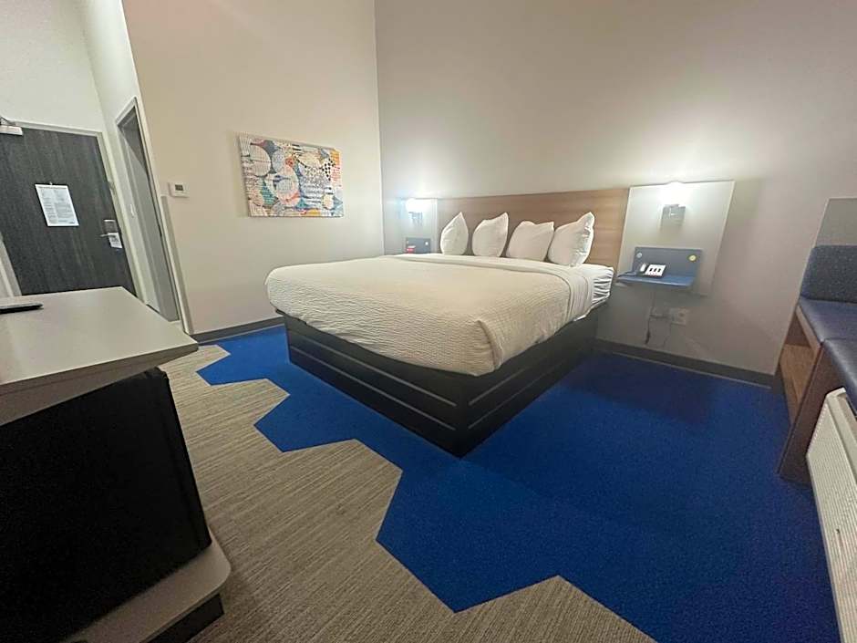 Microtel Inn & Suites by Wyndham Amarillo West