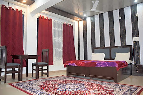 Hotel Awadh Vilas