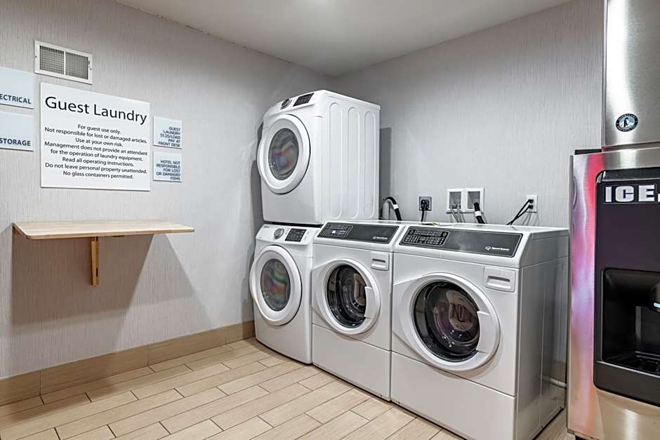 Holiday Inn Express & Suites New Martinsville By IHG