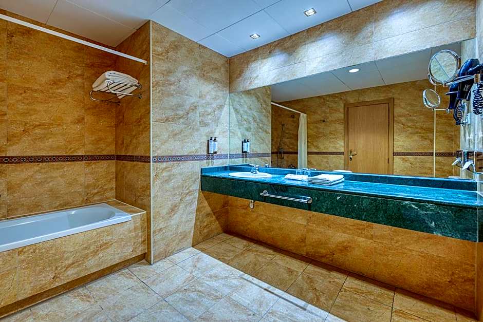 Senator Cadiz Spa Hotel