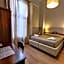 La Collegiata Guest House