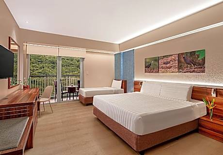 Superior Mountain View