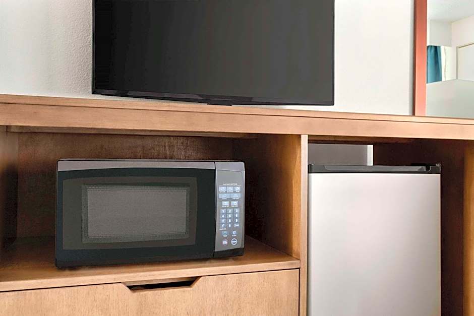 Gatlinburg River Inn