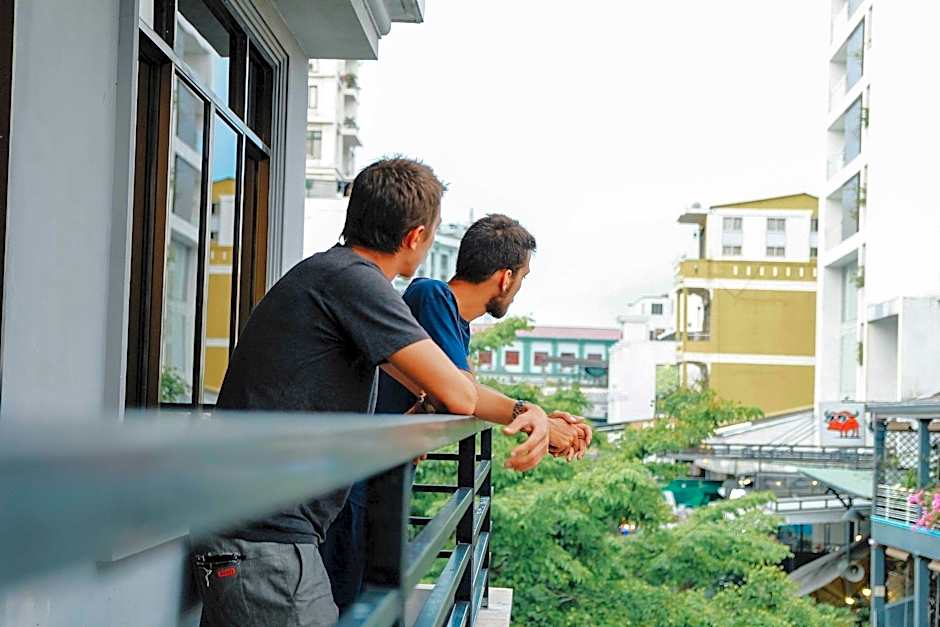 DMZ Hostel
