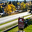 Canmore Inn & Suites