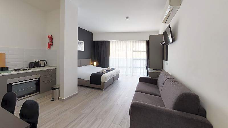 Block Aparthotel